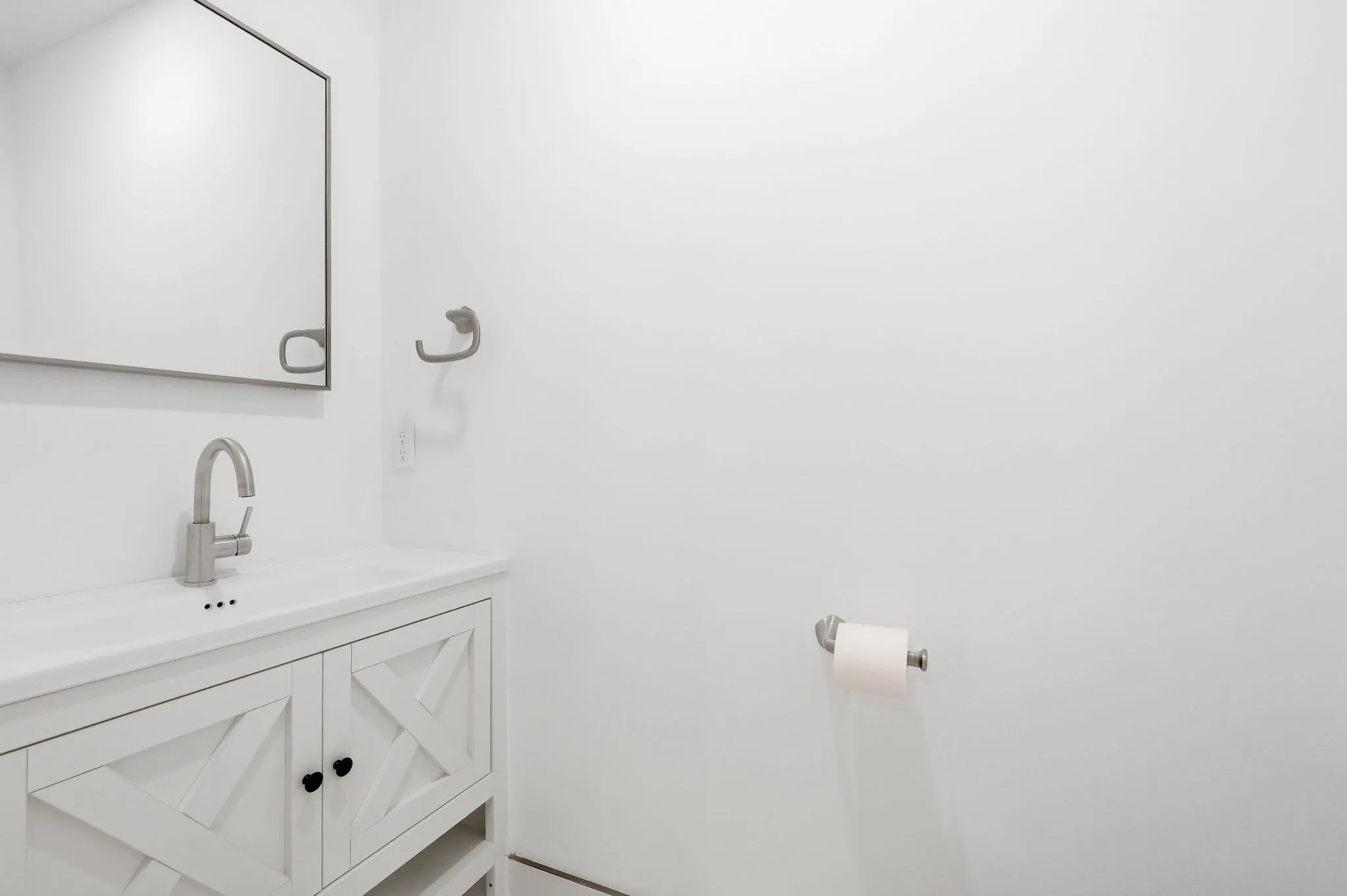 18-web-or-mls-5203_N_Flagler_Dr_07482