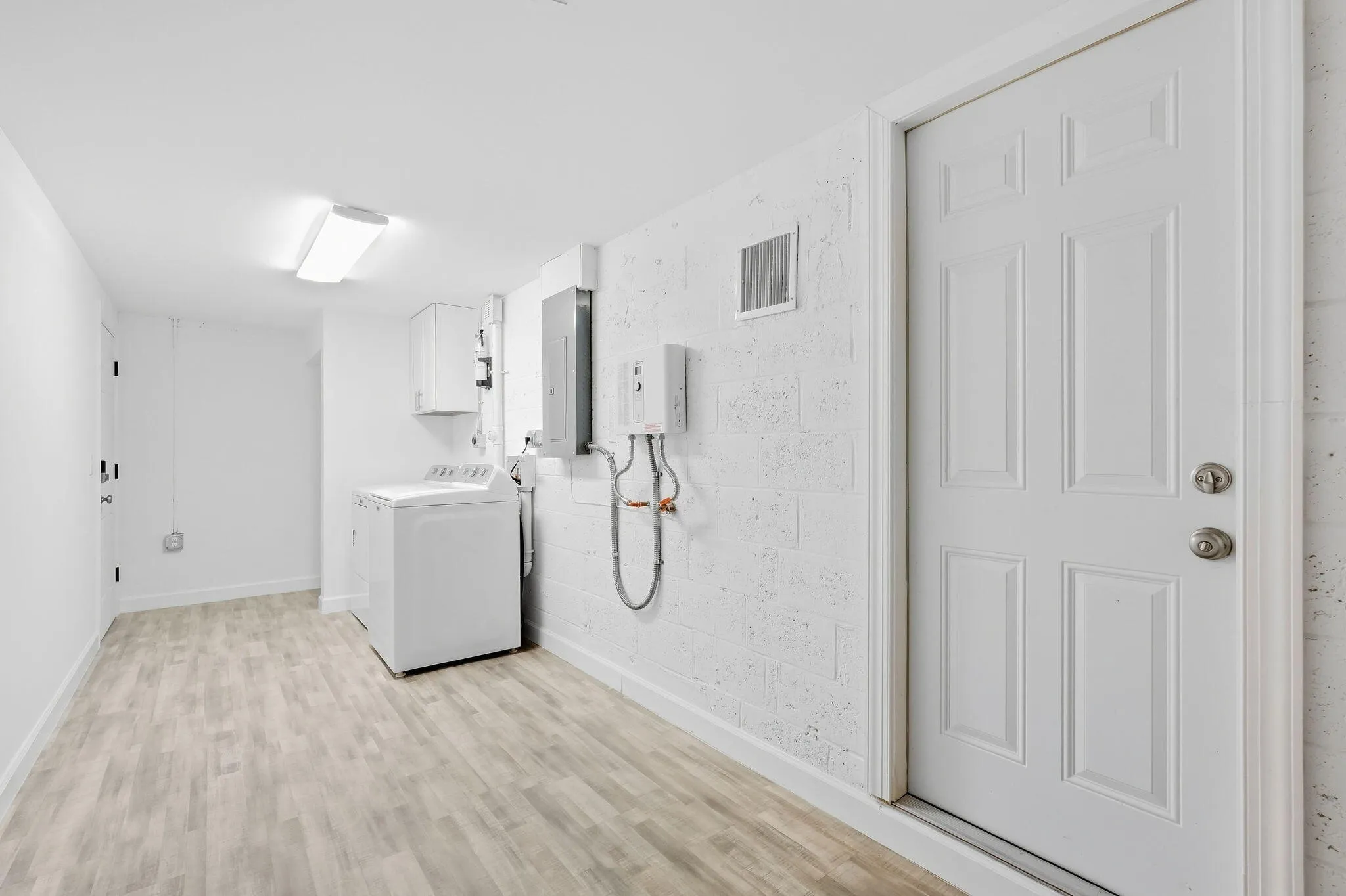 21-web-or-mls-5203_N_Flagler_Dr_07491