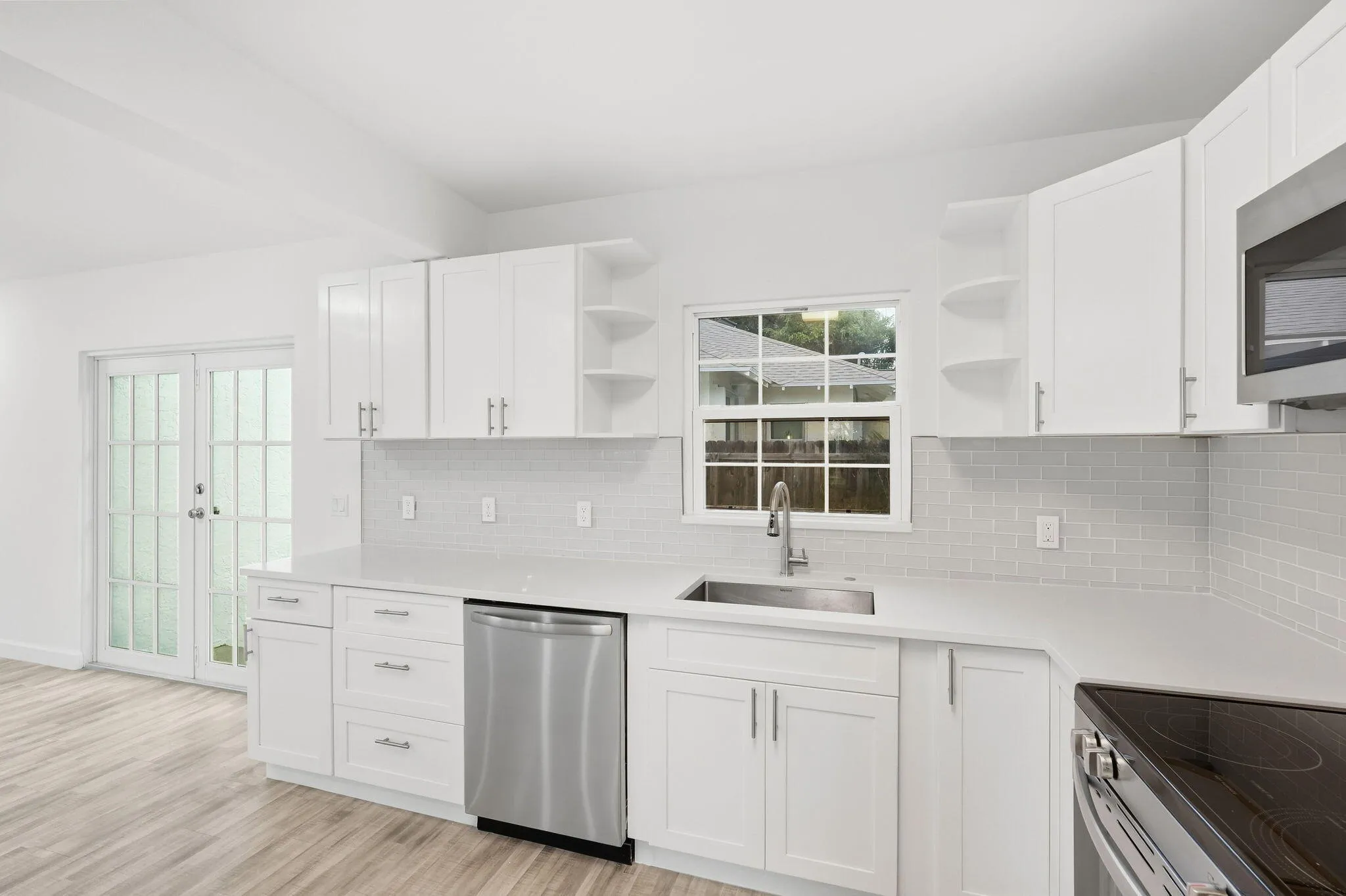 33-web-or-mls-5203_N_Flagler_Dr_07539