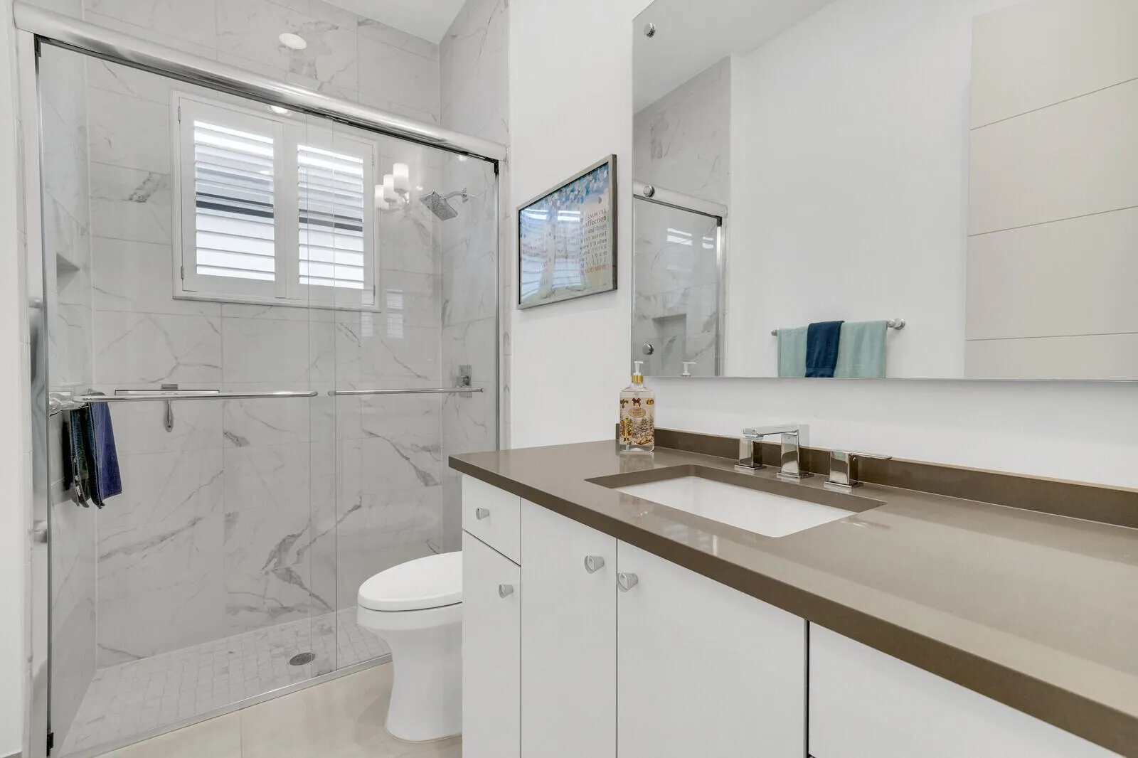 2ND BATHROOM