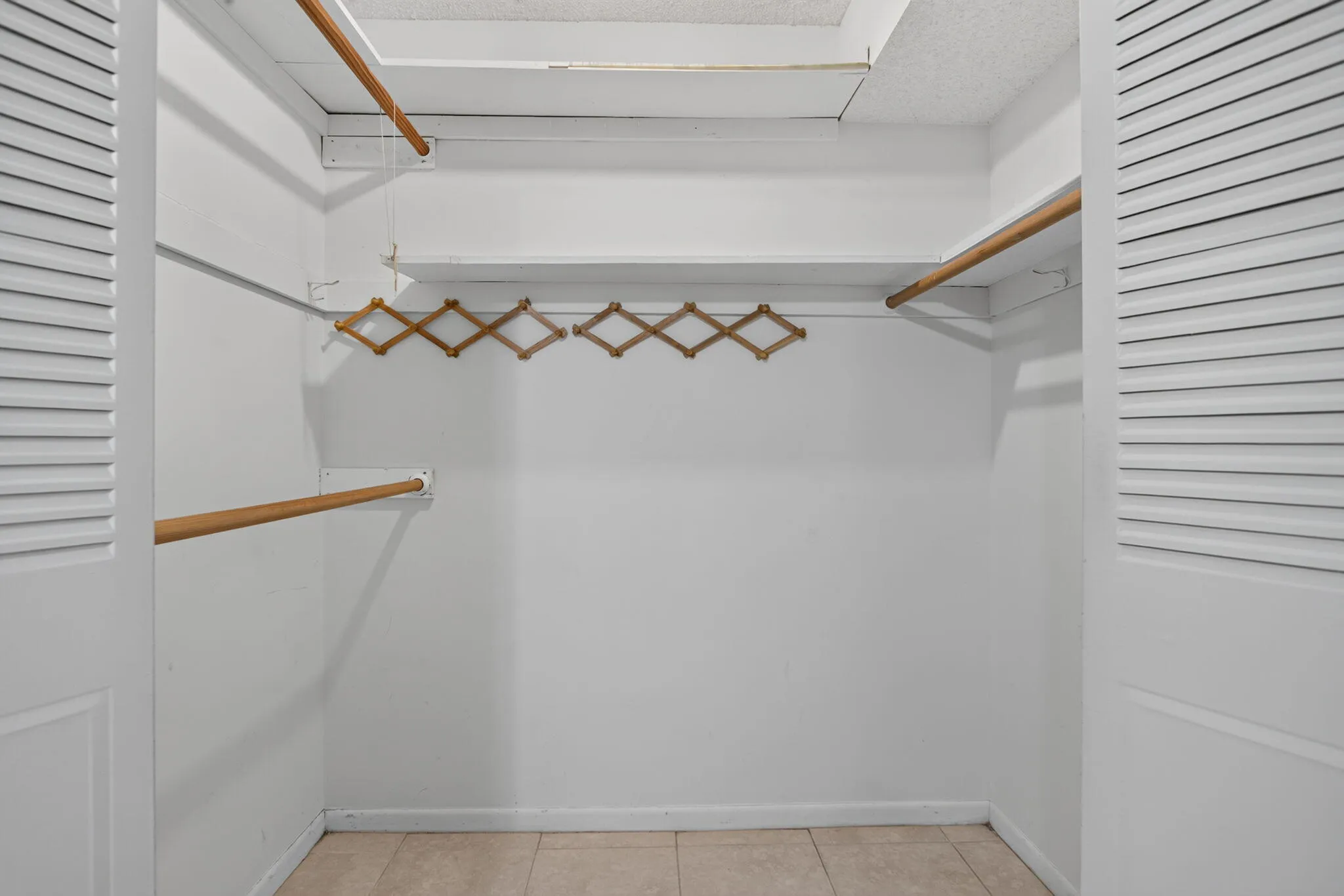 13-web-or-mls-5181-0552