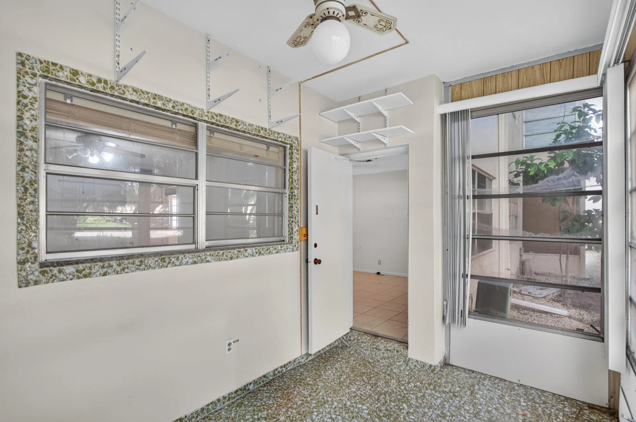 20-web-or-mls-5181-0596