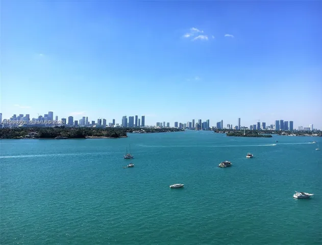 Direct Bay and City Views