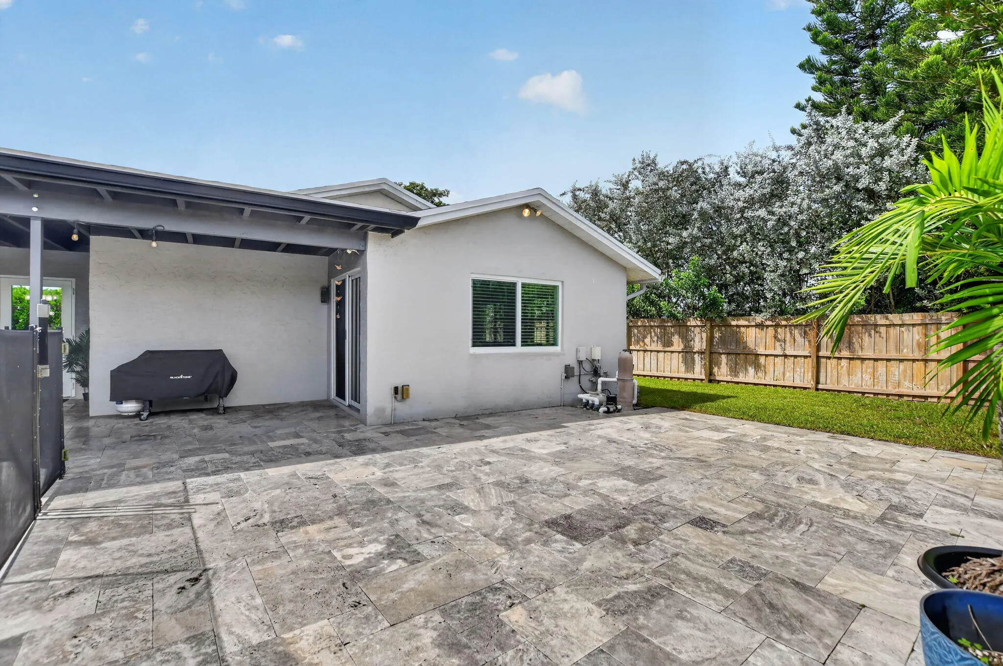 53-web-or-mls-22606-26