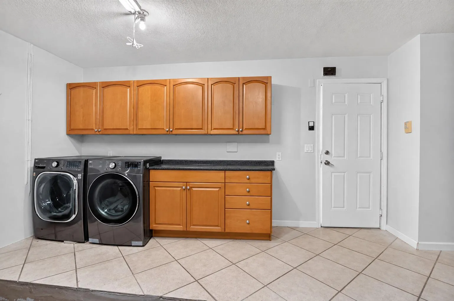 Laundry and storage in 2 car garage
