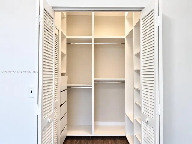 Closet Main Bedroom