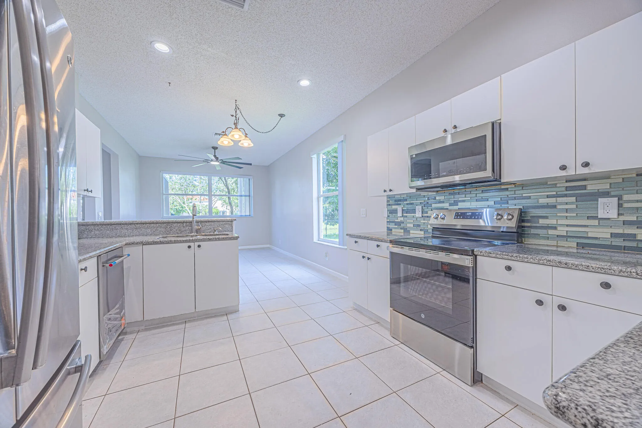 153A0069-HDR