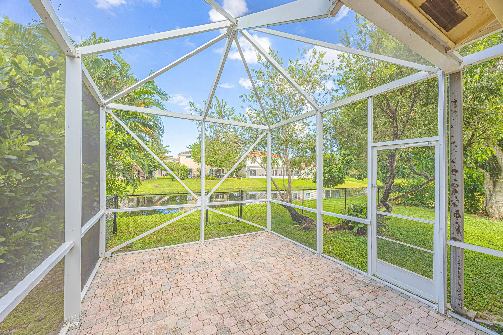 153A0087-HDR