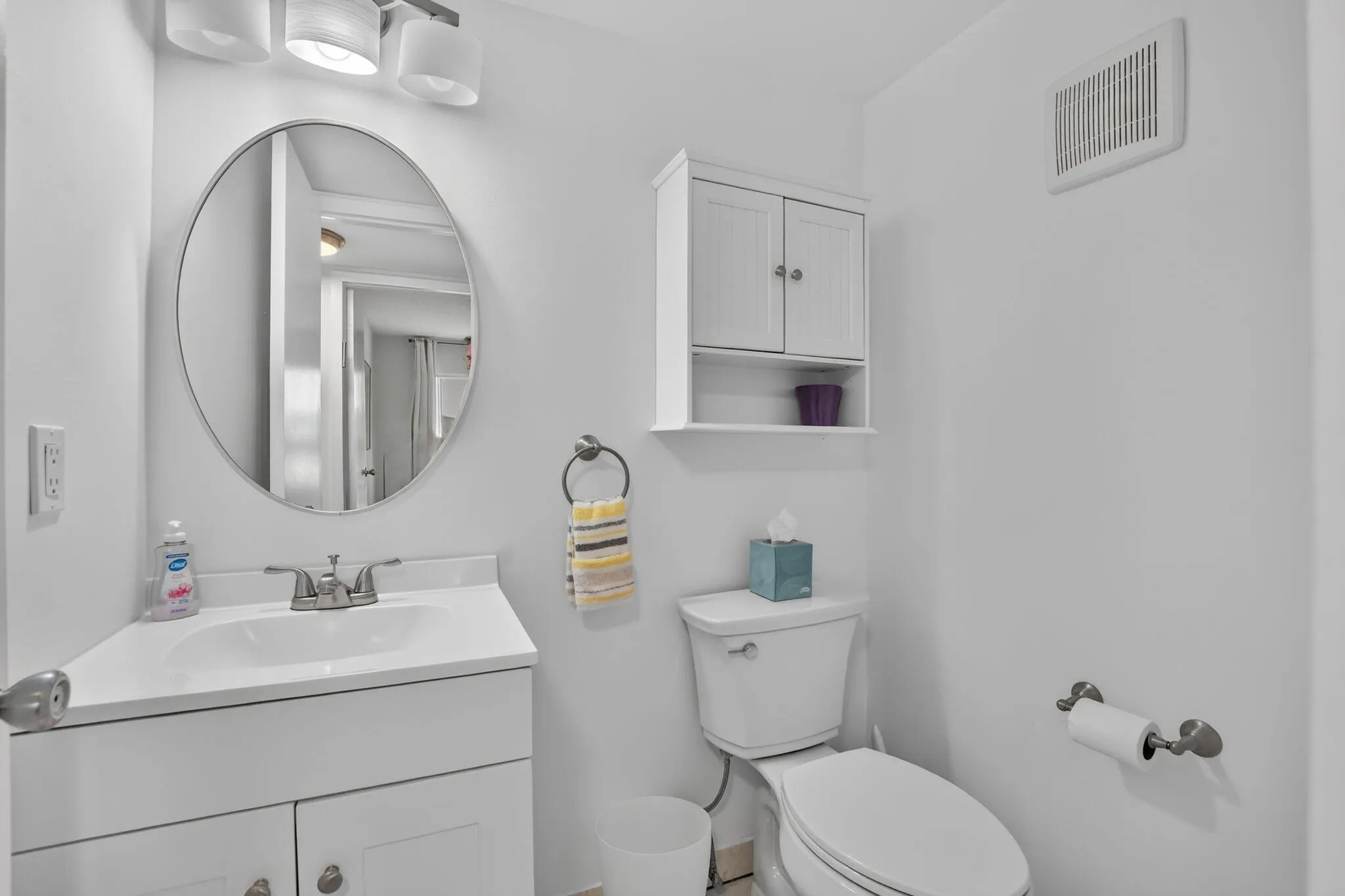 1/2 Bath