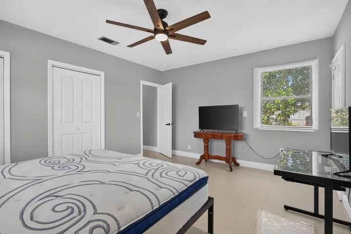 28-web-or-mls-7571-28