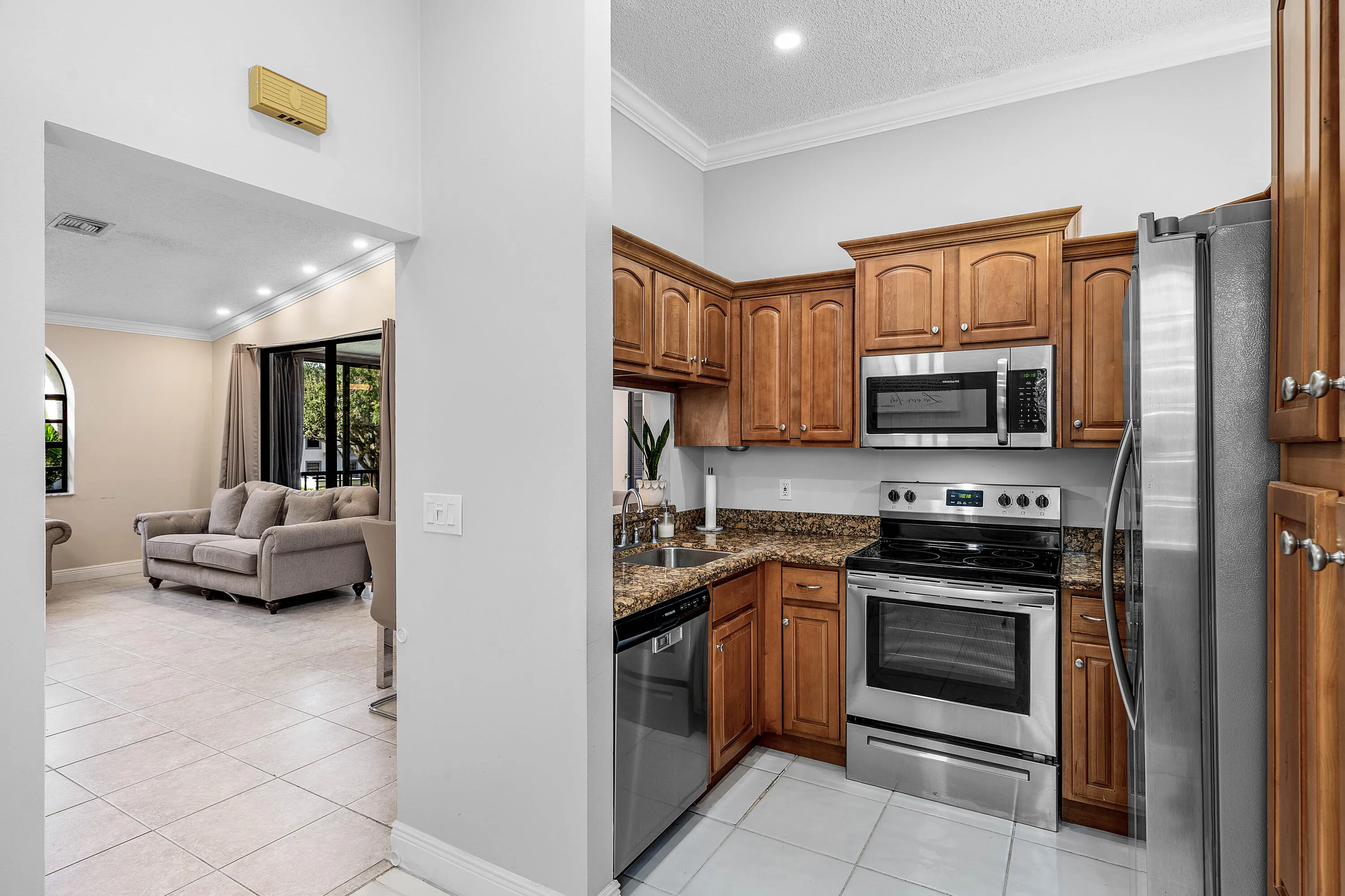 014-5439VeronaDrive-BoyntonBeach-FL-3343