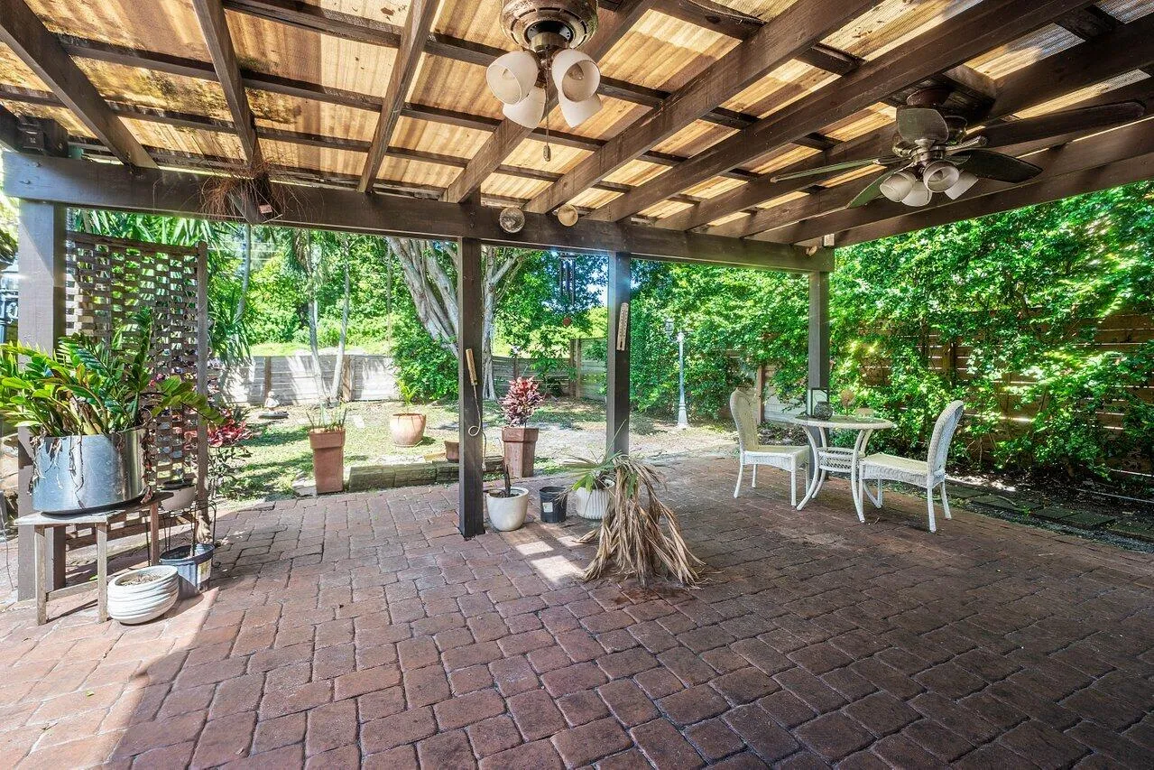 Outback Patio 2
