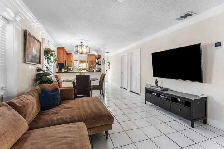 Living room 2