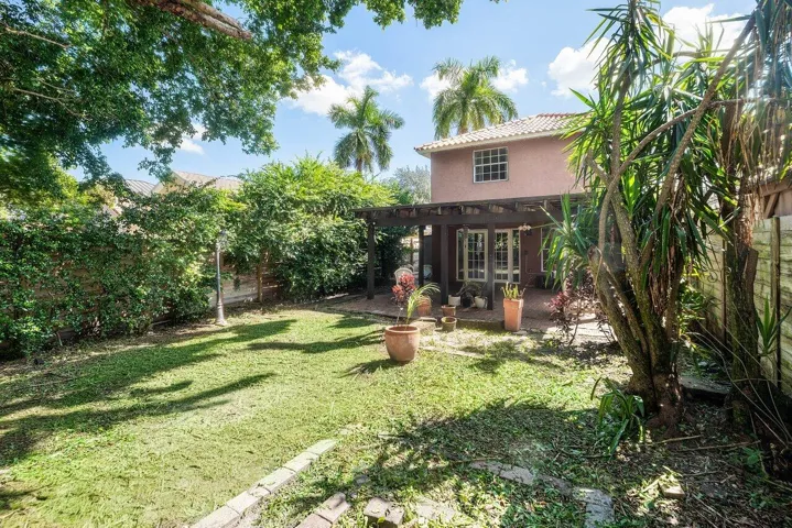 Yard view with house