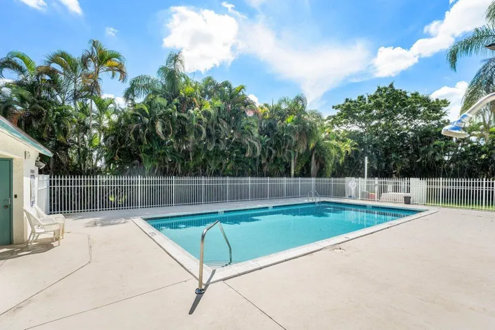 Community pool