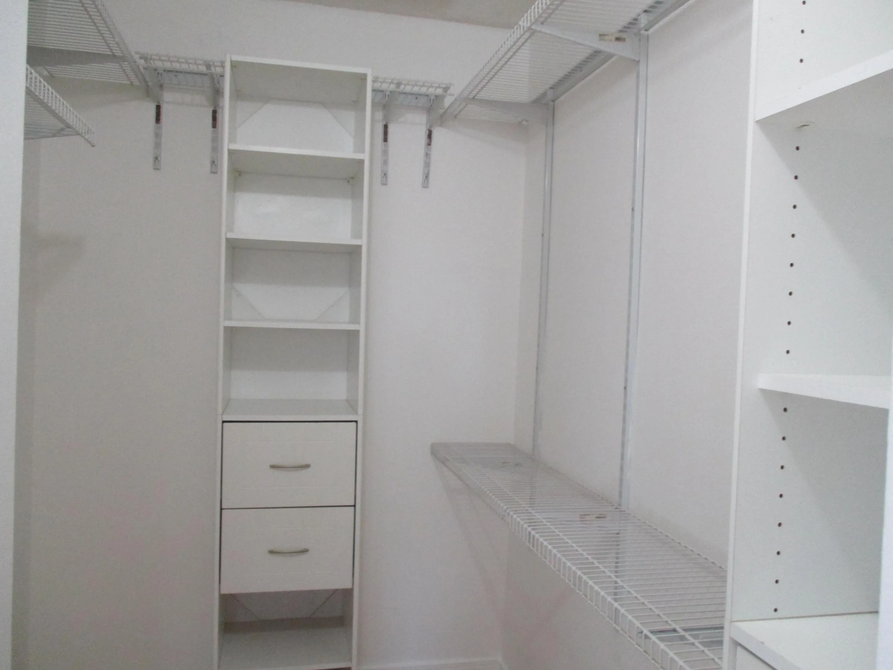 PL MASTER CLOSET