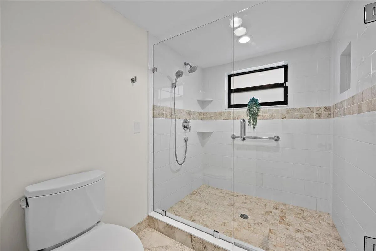 Beautifully Updated Shower
