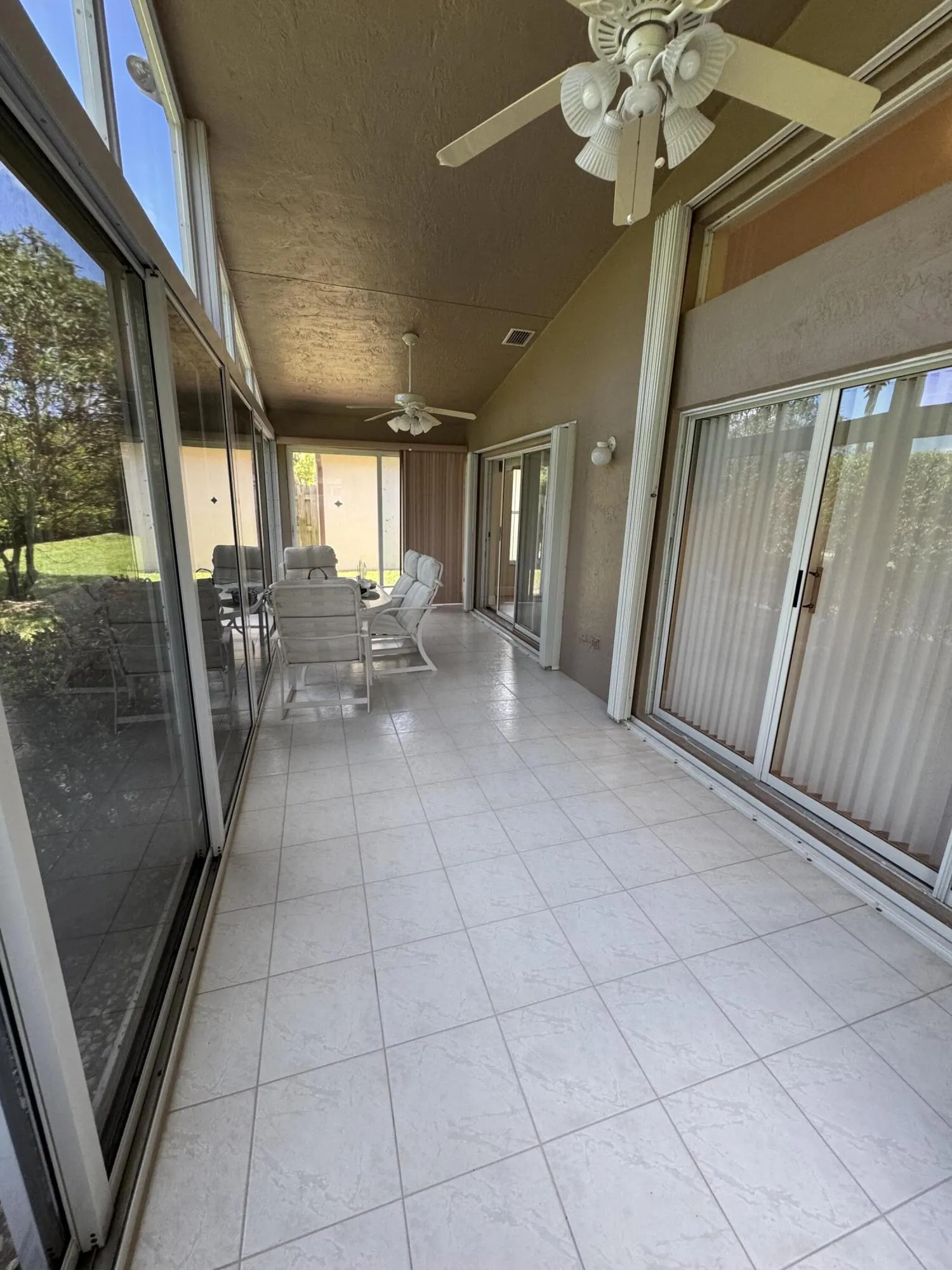 Glass inclosed Florida room