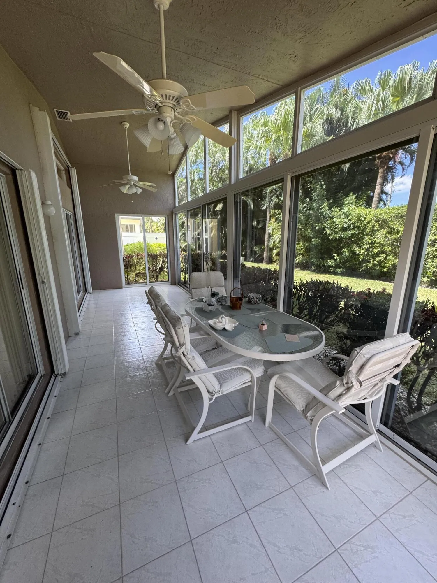 Glass inclosed Florida room