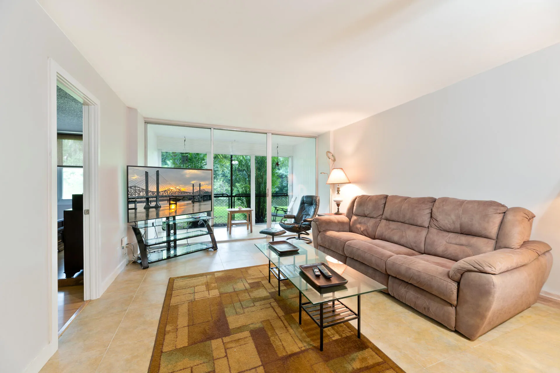 20260911 - 101 Royal Park Dr 1C - MR-10