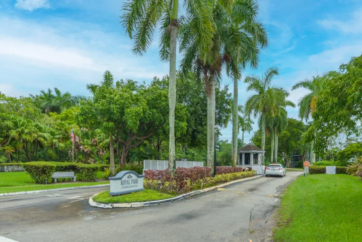 20260911 - 101 Royal Park Dr 1C - MR-4