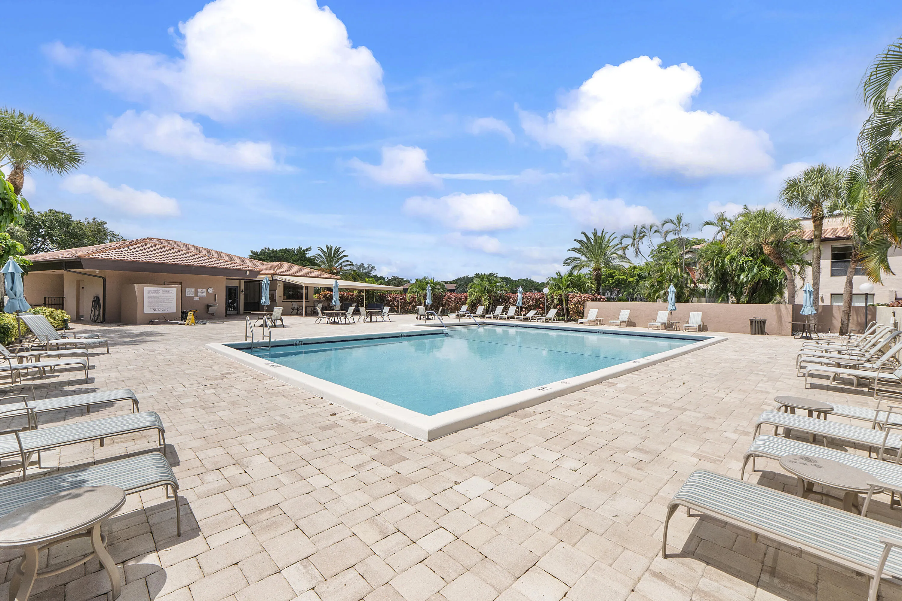 9283 Vista Del Lago_034 (1)