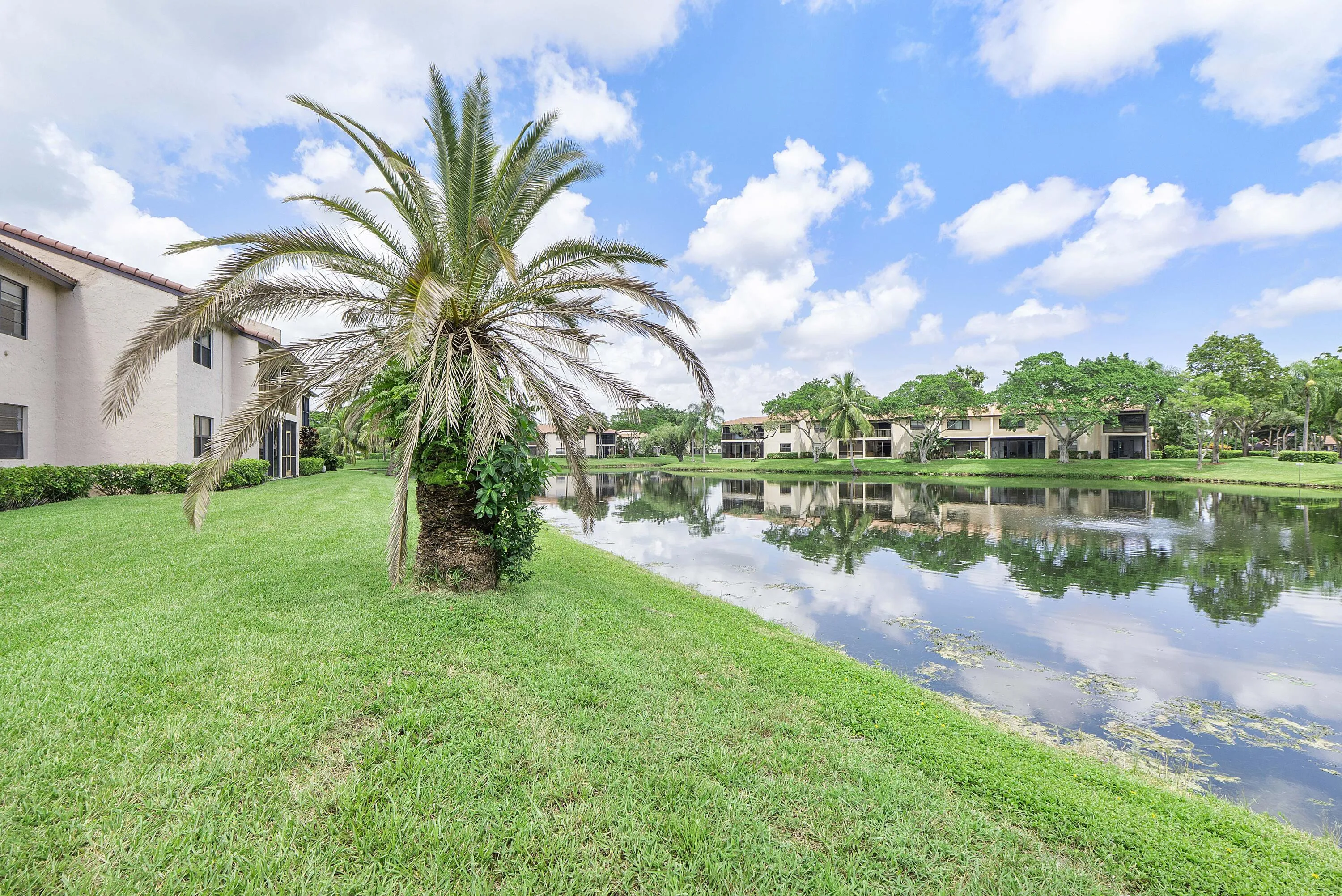 9283 Vista Del Lago_023