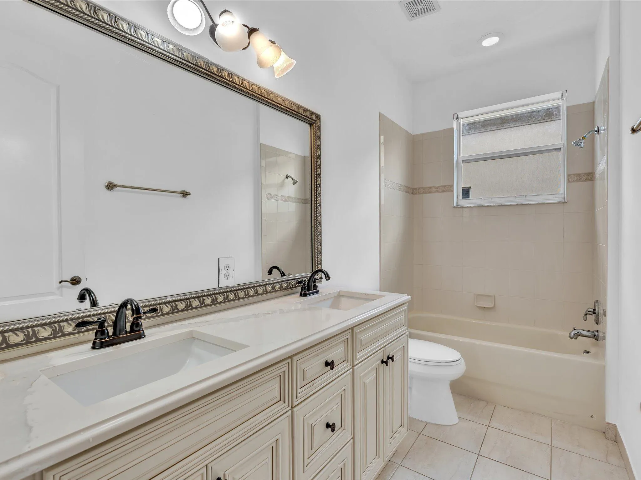 Property photo 94