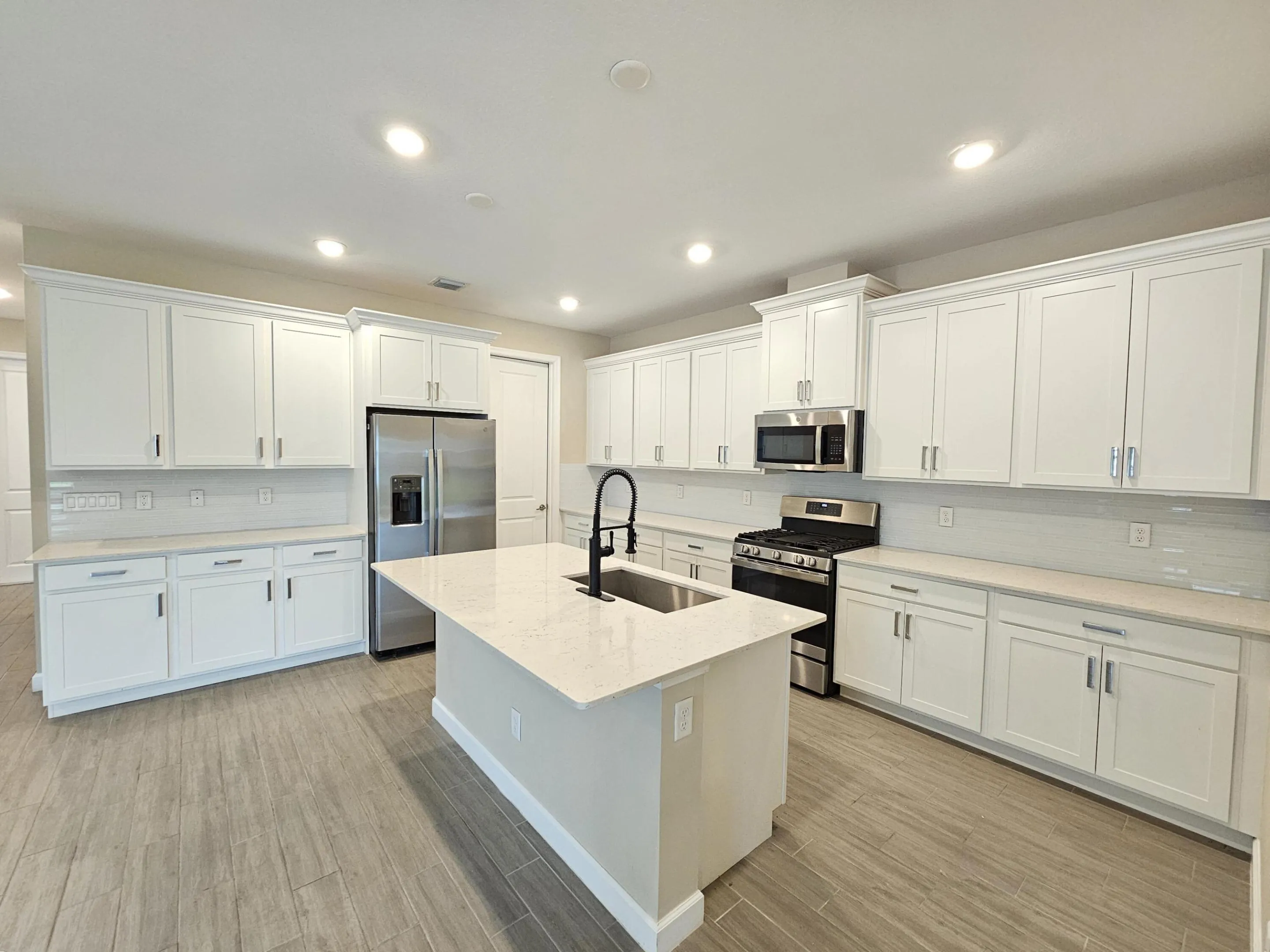 Kitchen (2)