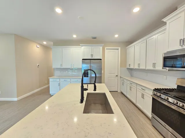 Kitchen (3)