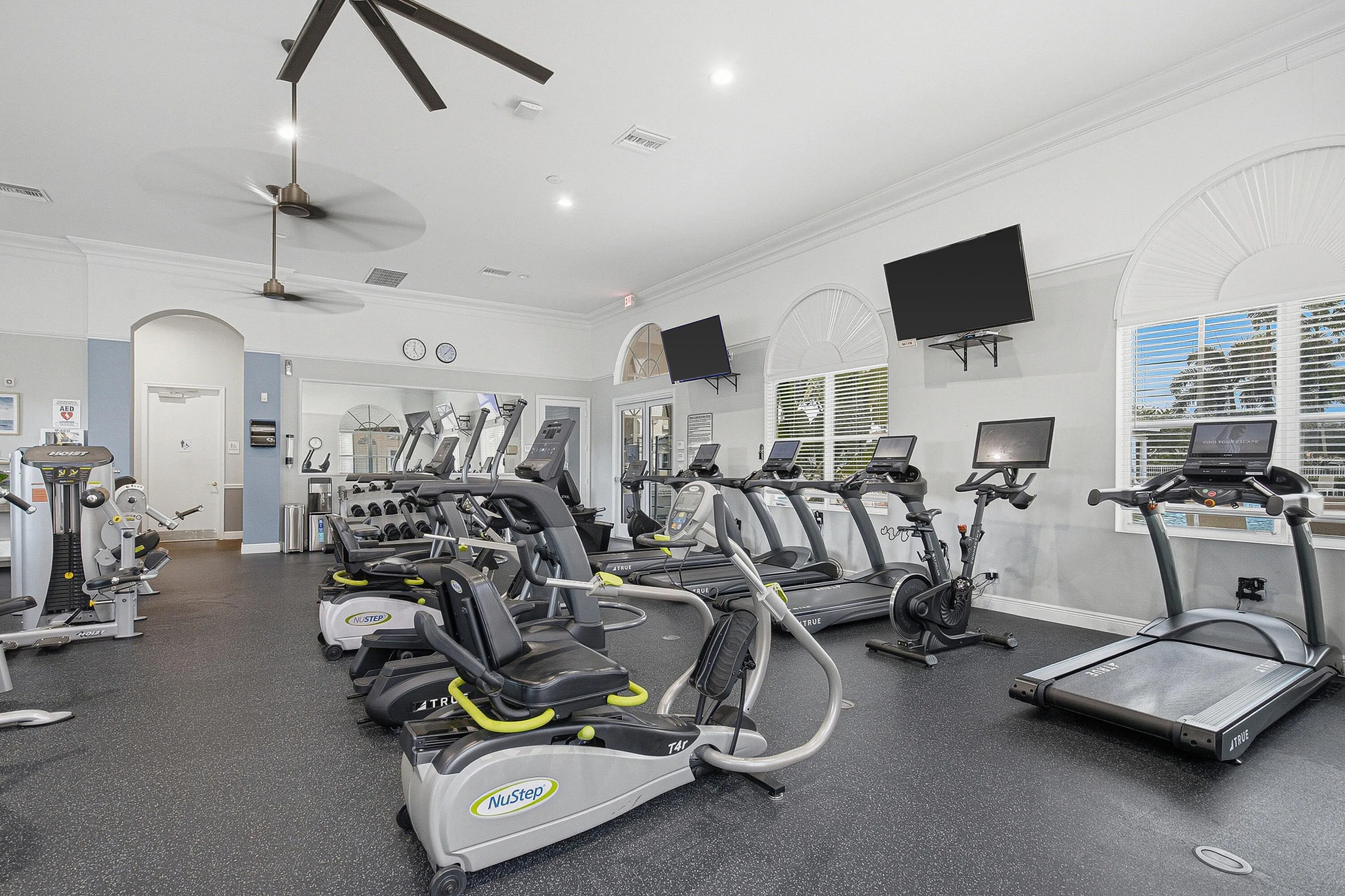 28-Clubhouse-Gym