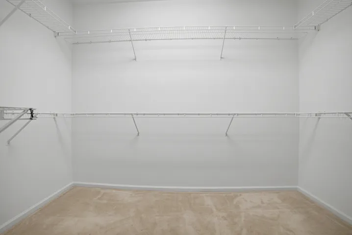 15-Bedroom1-Closet-B