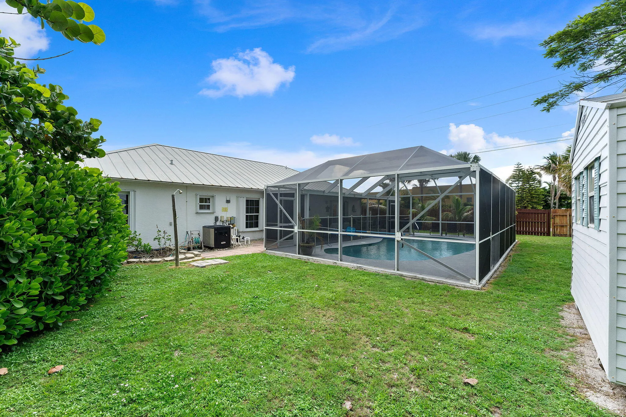 Property photo 35