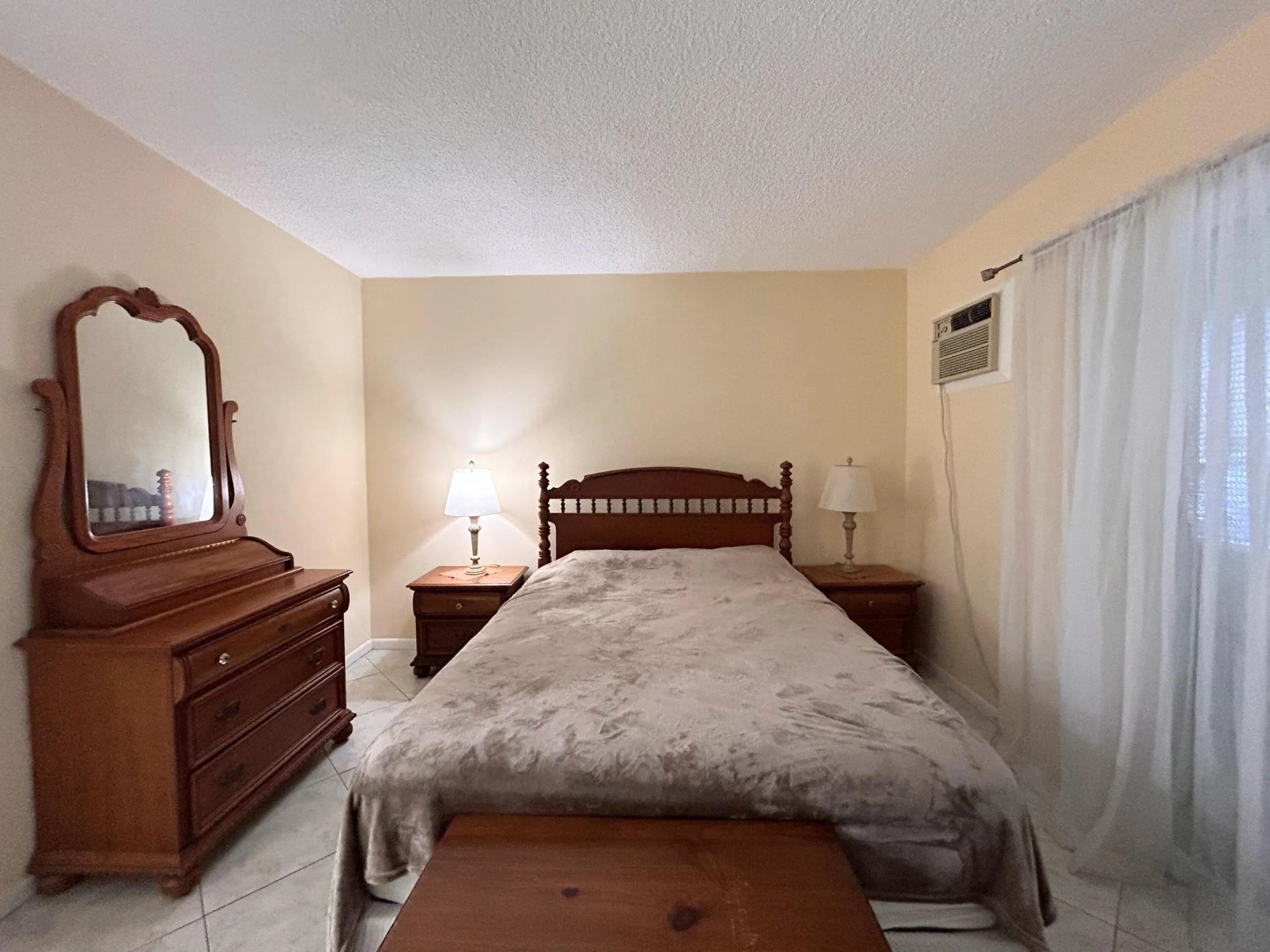 QUEEN​​‌​​​​‌​​‌‌​‌‌​​​‌‌​‌​‌​‌​​​‌​​ BED