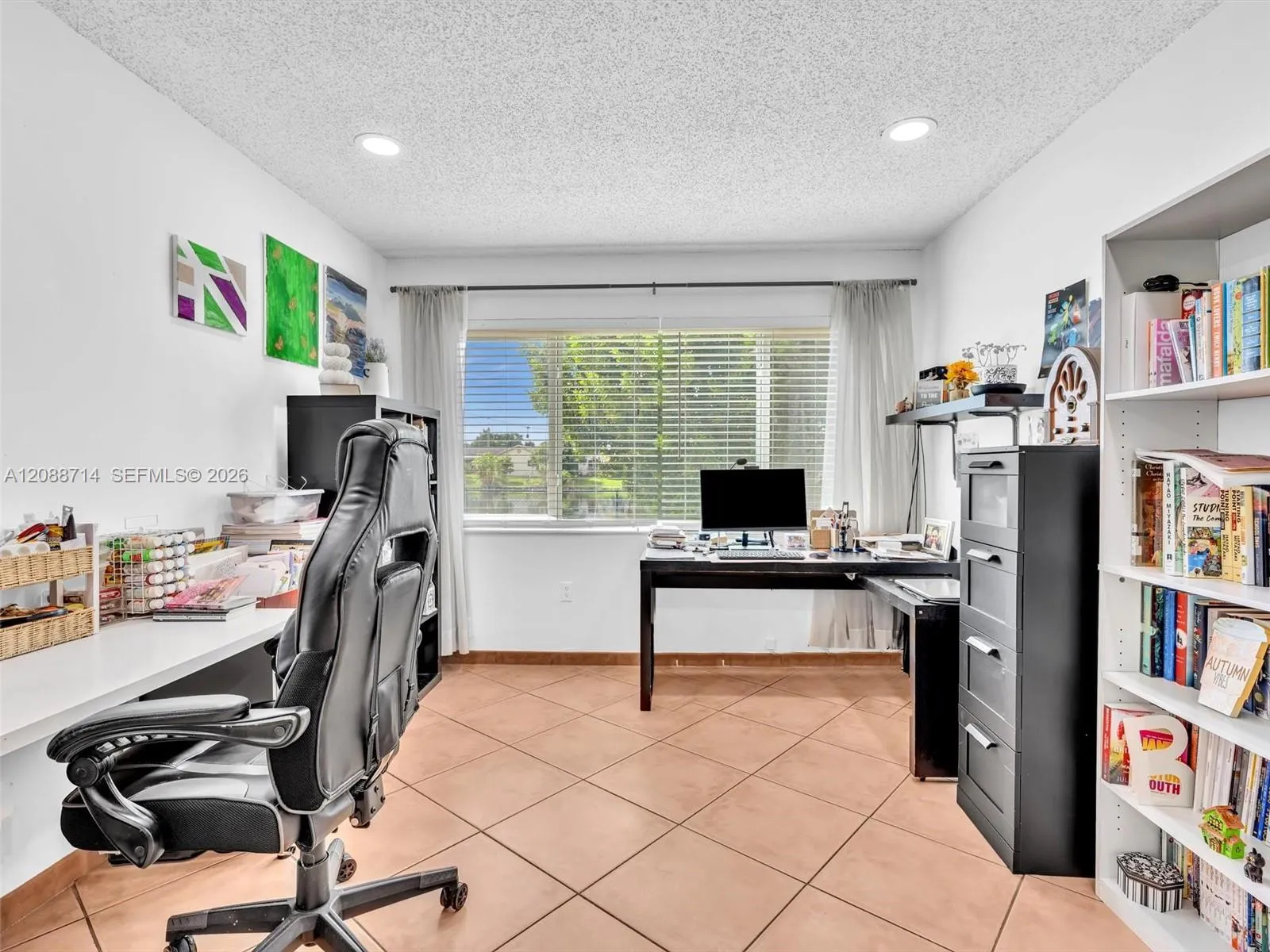 Perfect spot for an office tucked away from it all