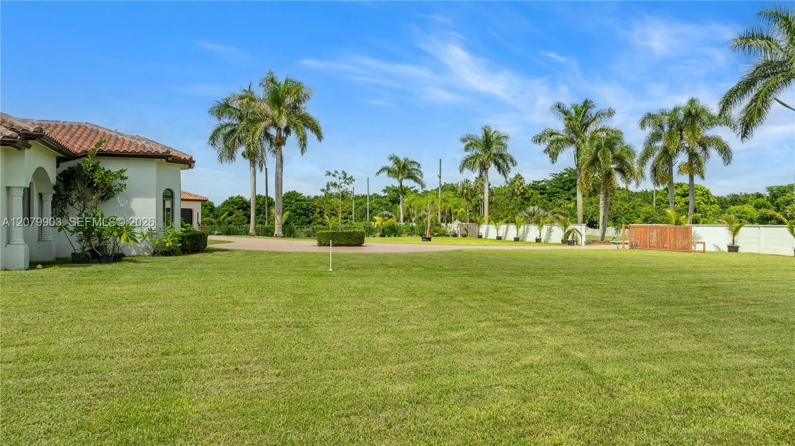 Property photo 44