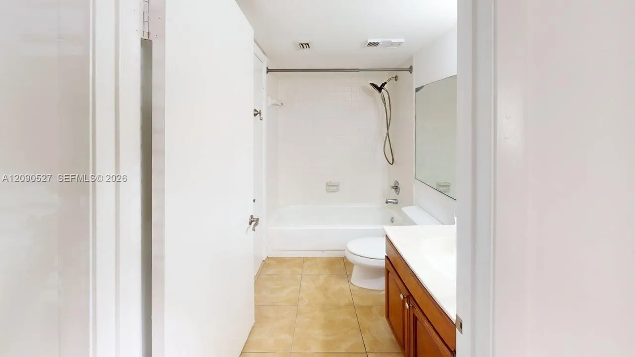 2nd bathroom