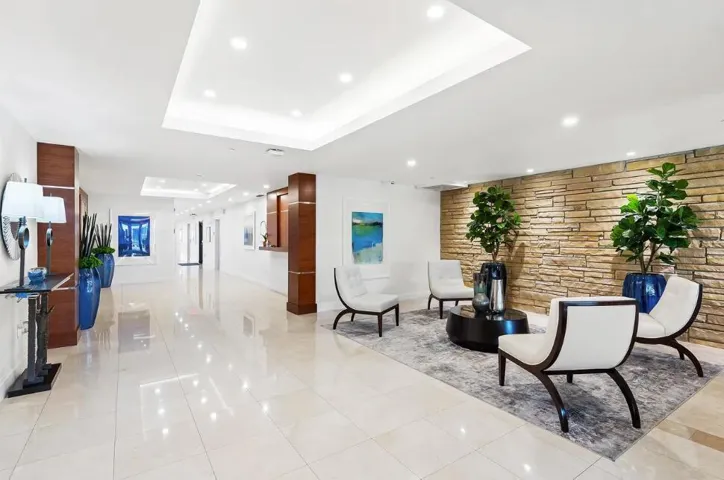 Ocean Pines lobby