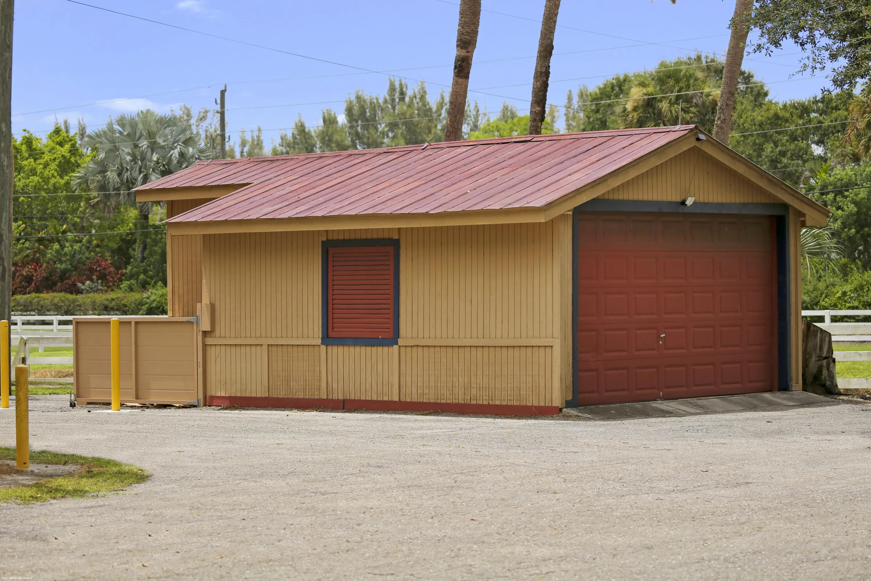 Tractor Garage