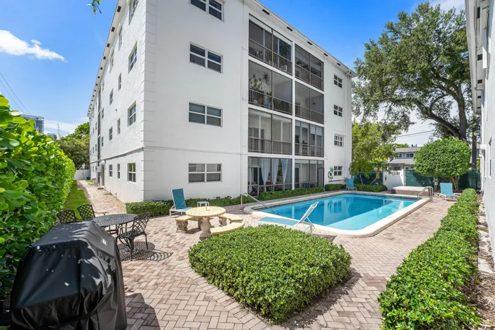 025-1212Southeast2ndCourt-103-FortLauder