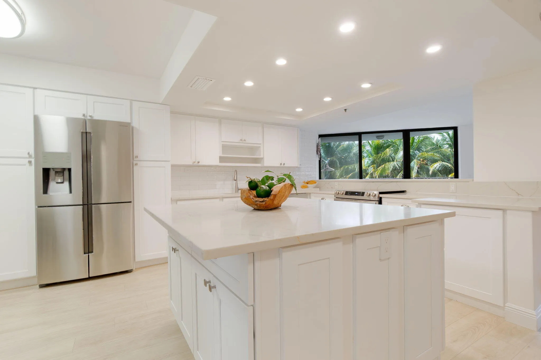 BEAUTIFUL KITCHEN