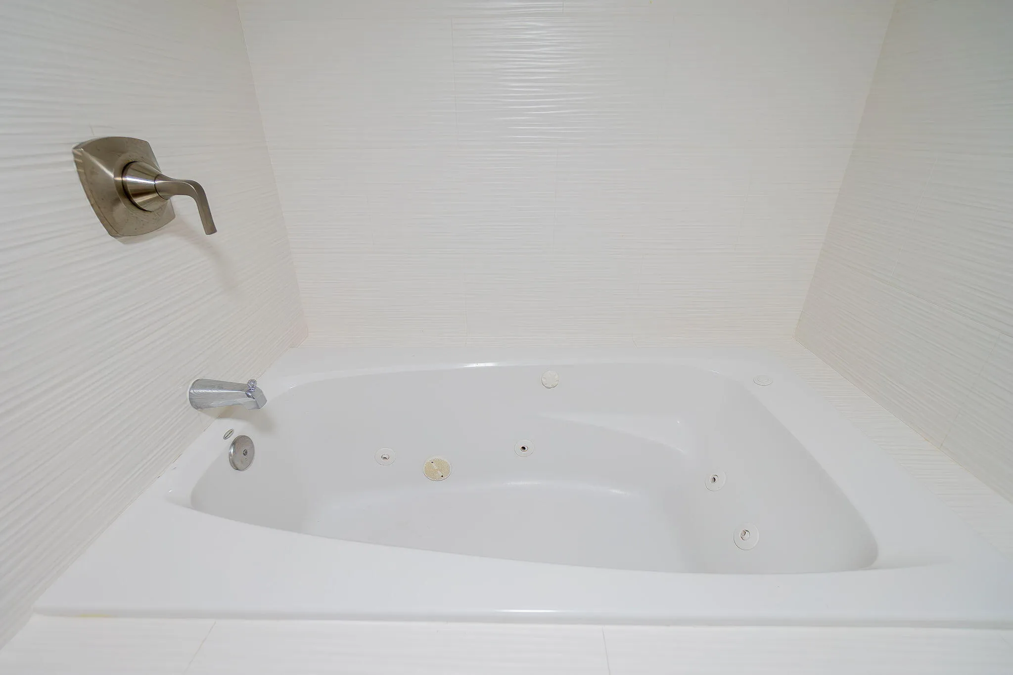 SPA TUB