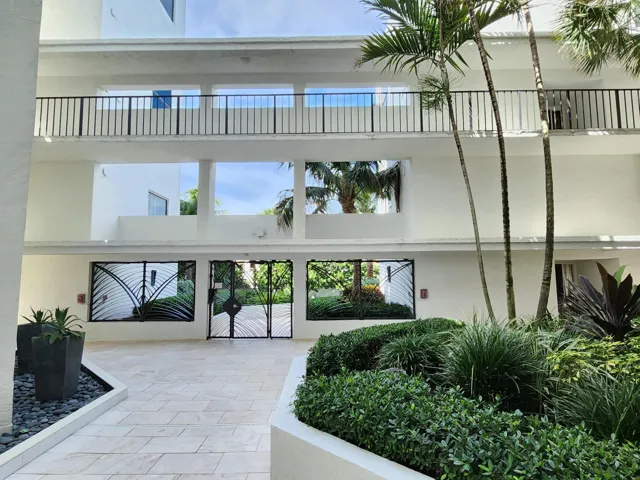 GRAND ENTRANCE