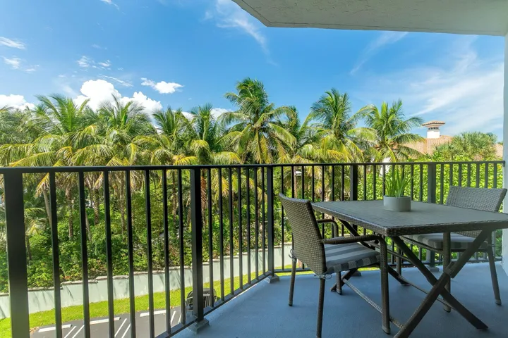TH BALCONY1