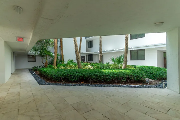 DINE IN KITCHEN