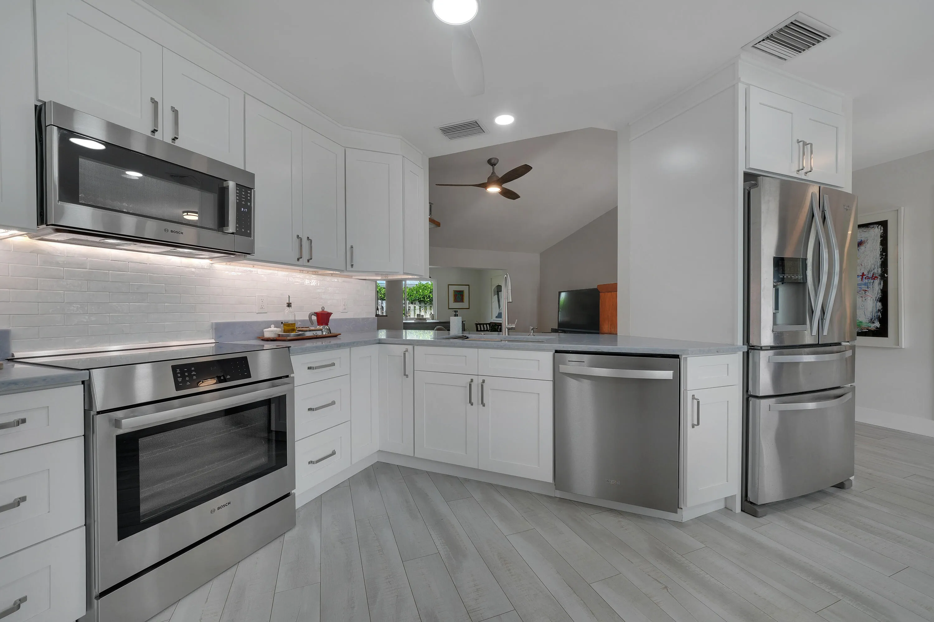 Kitchen w/ Pass Through to Living Room (Bar Seats 3)