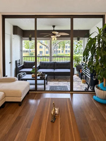C7AB6557-E808-4081-8341-22E9681AAAD9