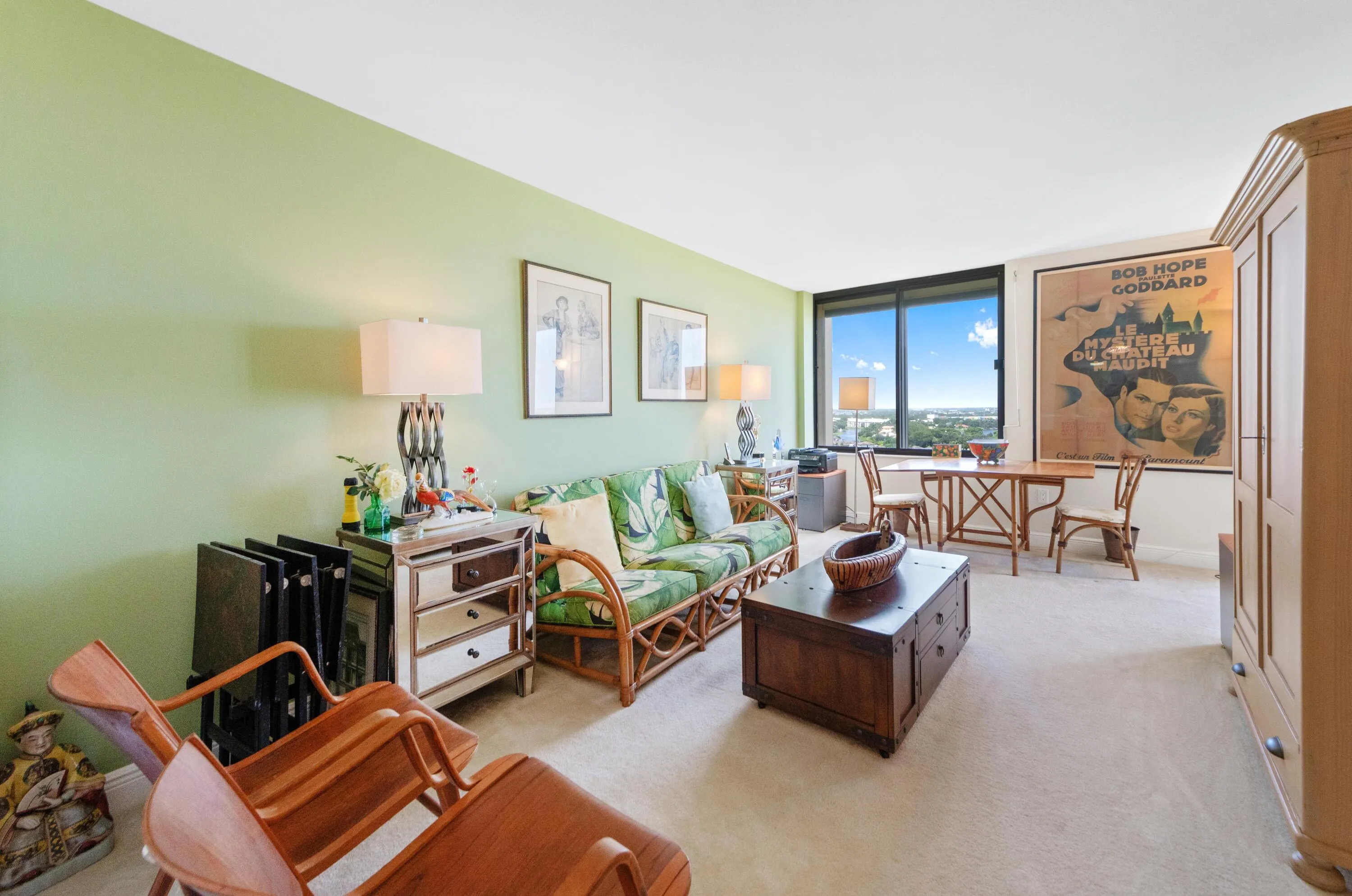 24 family room/ BR2