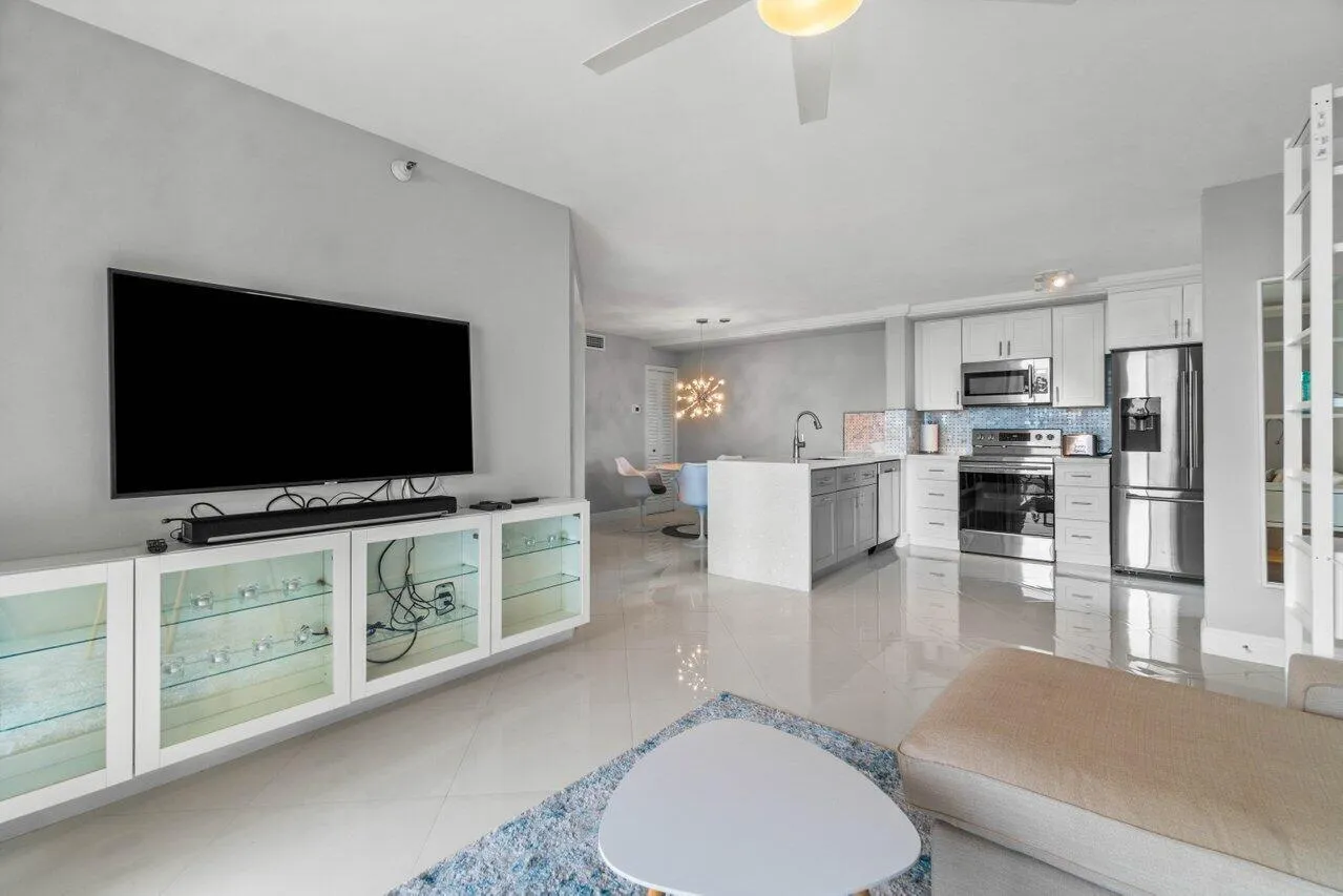 017-180YachtClubWay-Unit102-Hypoluxo-FL-