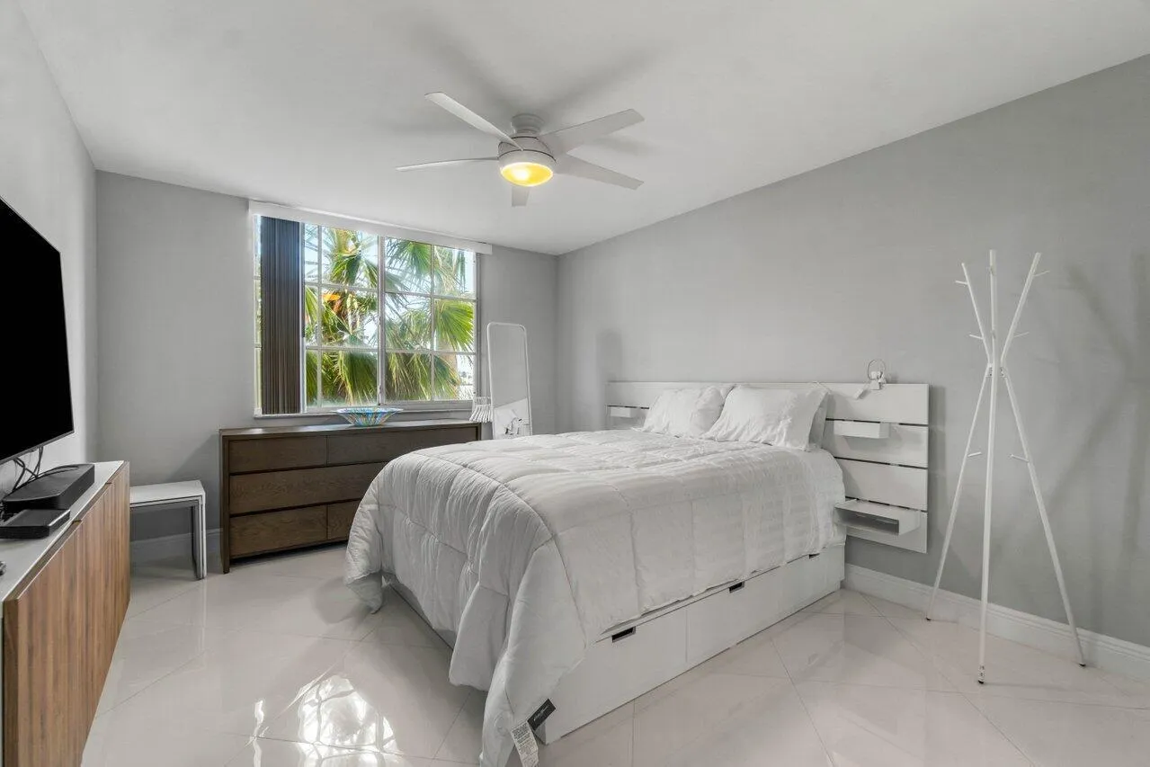 020-180YachtClubWay-Unit102-Hypoluxo-FL-
